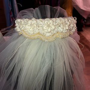 Vintage wedding dress with veil!